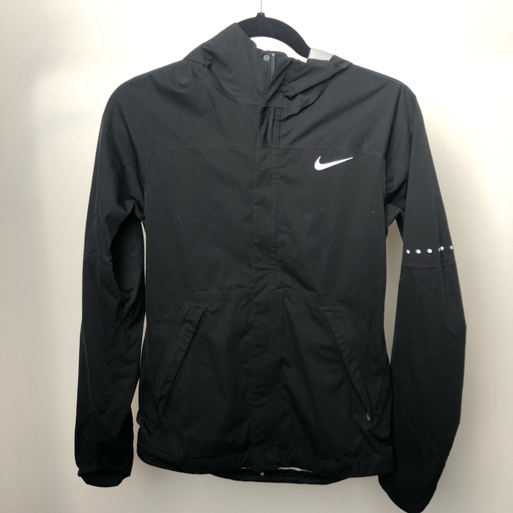 🚫SOLD🚫 Nike running jacket